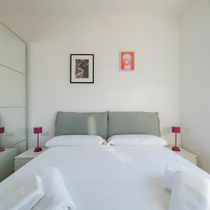 loft-charme-bilocale-con-balcone.it-lombardy.com/